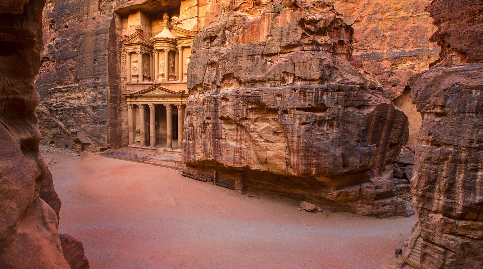 arch tours