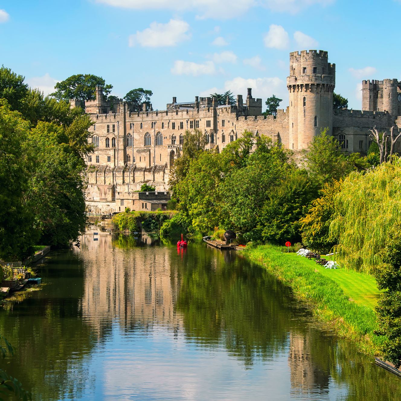 Warwick Castle grounds